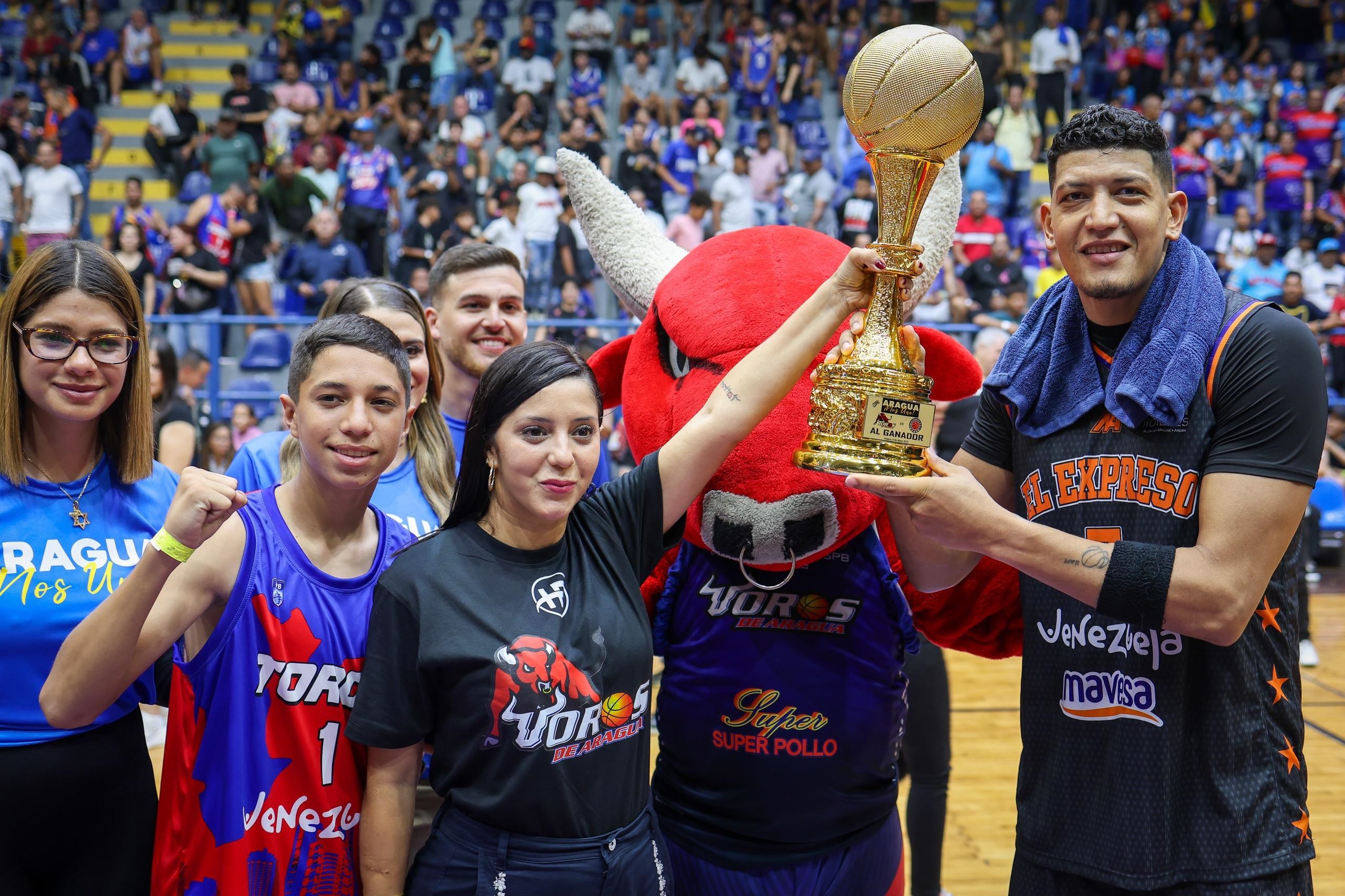 Duelo de gigantes en la Copa “Aragua Nos Une”: Trotamundos superó a Toros y se llevó el trofeo a casa - PSUV Aragua