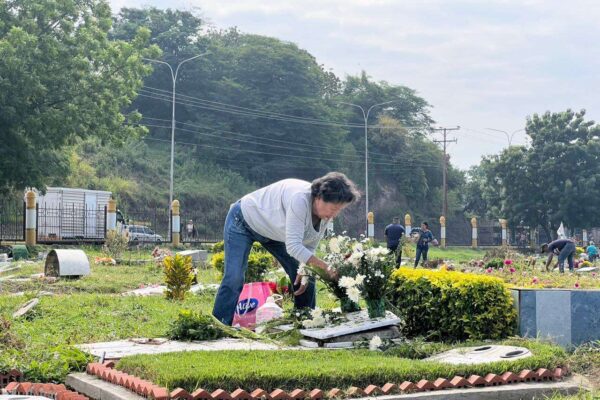 Cementerios de Maracay tendrán programación especial por el Día de las Madres - Últimas Noticias