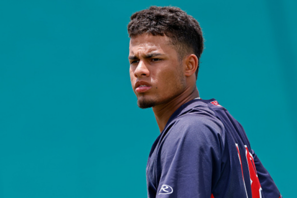 Franklin Arias sube 19 puestos en Top-100 de prospectos - Líder en deportes