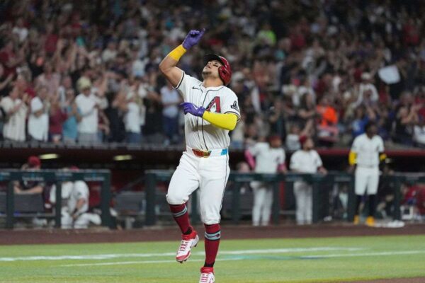 Gabriel Moreno despachó grand Slam para Cascabeles Gabriel Moreno despachó grand Slam para Cascabeles