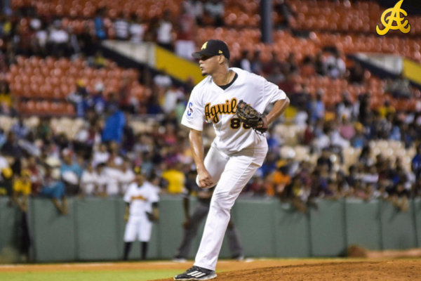 Luis Felipe Castillo es enviado a los Orioles Luis Felipe Castillo es enviado a los Orioles