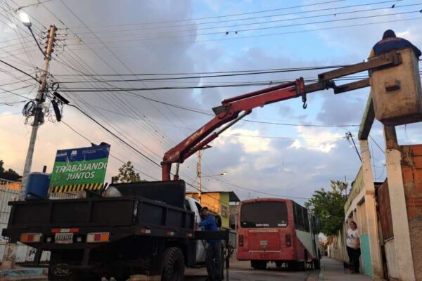 Plan Girardot 100% Iluminado ha llegado a más de 70 sectores de Maracay – Últimas Noticias Plan Girardot 100% Iluminado ha llegado a más de 70 sectores de Maracay - Últimas Noticias