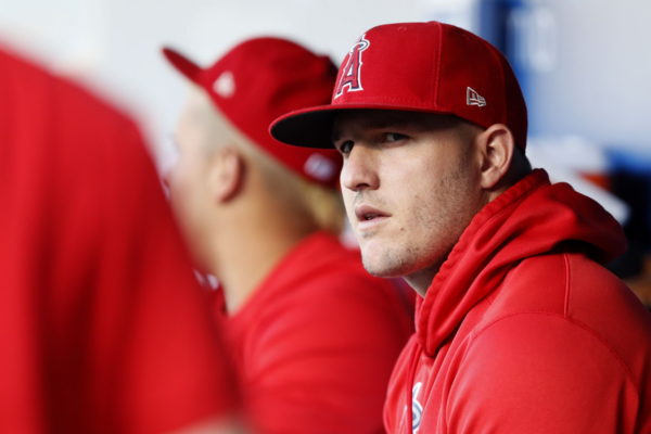 Mike Trout entra a la lista de lesionados - Líder en deportes