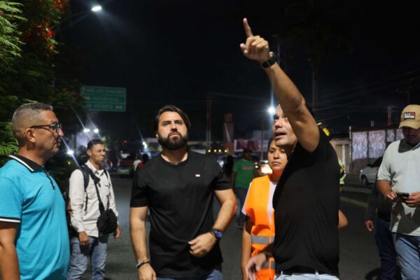 Le caen en cayapa a la avenida Fuerzas Aéreas de Maracay - Últimas Noticias