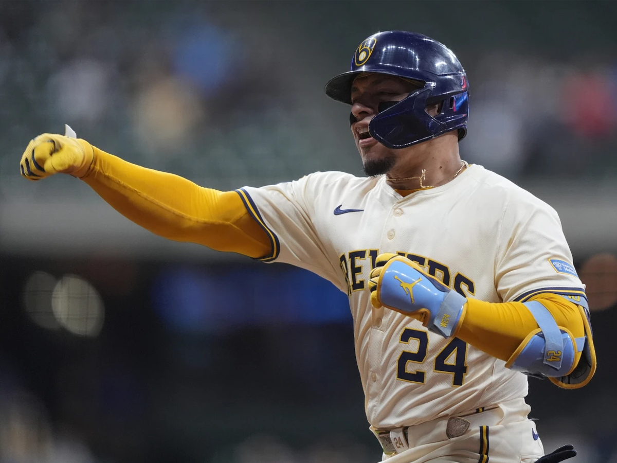 William Contreras produce pese a fractura en el dedo - Líder en deportes