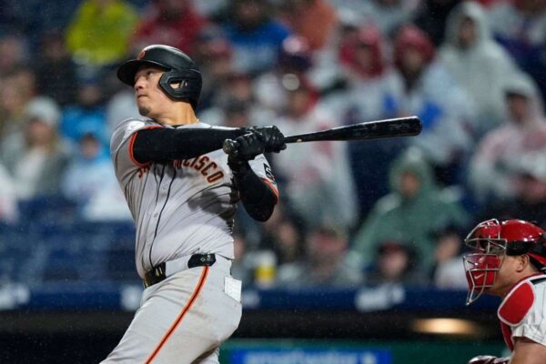 Wilmer Flores exhibe su constancia con el madero - Líder en deportes