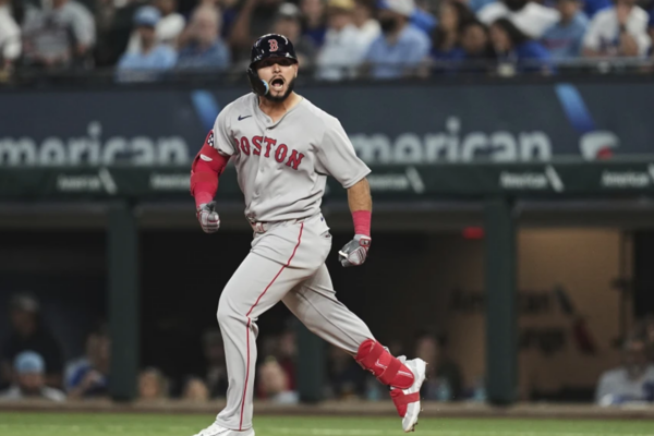 Wilyer Abreu levanta la mano para ser All-Star - Líder en deportes