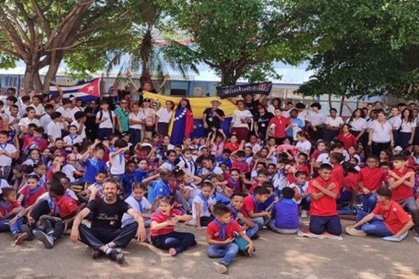 Venezuela llevó magia artística al Festival Infantil en Cuba (+Comunicalle) Venezuela llevó magia artística al Festival Infantil en Cuba (+Comunicalle)