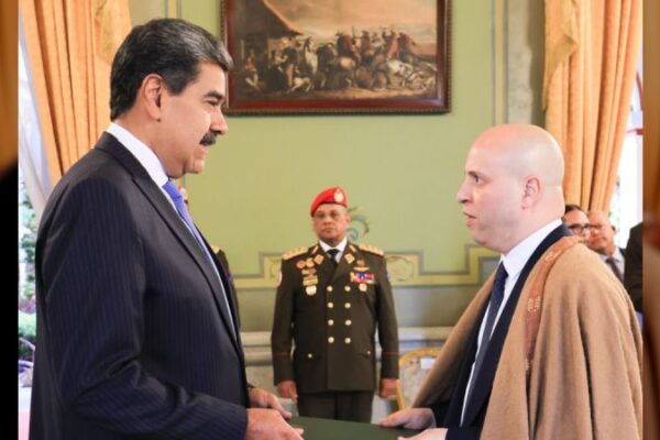 Embajadores de Irán, Argelia y Haití entregan cartas credenciales al presidente Maduro