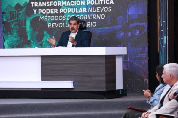 Jefe de Estado agradece al Gobierno de Irán por envío de 2 millones de vacunas
