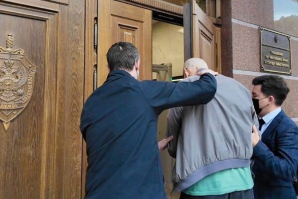 Rusia detiene a un agente especial ucraniano por fabricar bomba contra civiles Rusia detiene a un agente especial ucraniano por fabricar bomba contra civiles