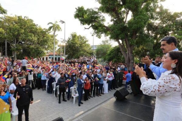 Mandatario nacional: ¡Después de 26 años y 32 elecciones la Revolución Bolivariana sigue triunfando! Mandatario nacional: ¡Después de 26 años y 32 elecciones la Revolución Bolivariana sigue triunfando!