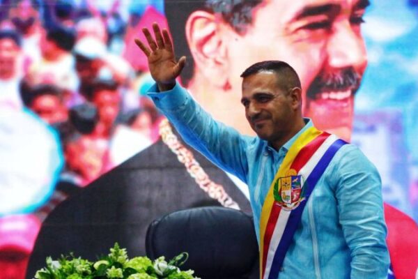 Gobernador Terán: Venezuela construye la verdadera democracia directa, participativa y popular