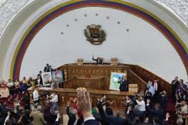 Parlamento aprueba en primera discusión la convención de adhesión a la Organización Internacional para la Mediación Parlamento aprueba en primera discusión la convención de adhesión a la Organización Internacional para la Mediación
