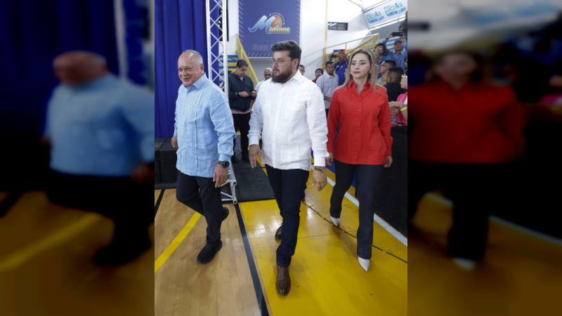 Cabello: El que venga al país tiene que venir a trabajar