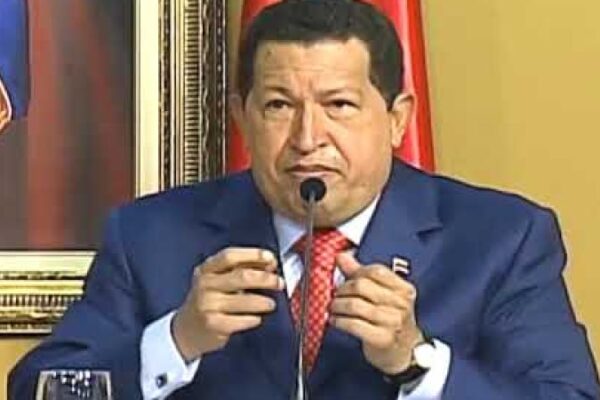 Chávez Invicto: Vamos a golpear esas mafias de contrabando y especulación que violan la Ley Chávez Invicto: Vamos a golpear esas mafias de contrabando y especulación que violan la Ley