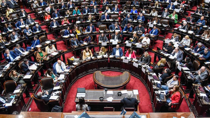 Diputados argentinos aprueban aumento de las jubilaciones a pesar de la negativa de Milei