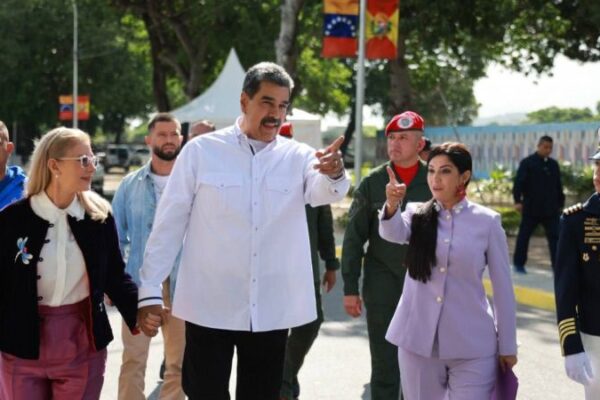 Presidente Maduro asiste a juramentación de Joana Sánchez como gobernadora del estado Aragua