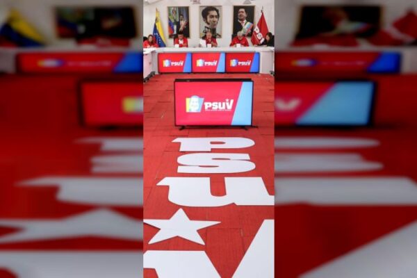 Cabello: Nosotros tenemos moral y tenemos candidatos que saldrán del seno del Pueblo Cabello: Nosotros tenemos moral y tenemos candidatos que saldrán del seno del Pueblo