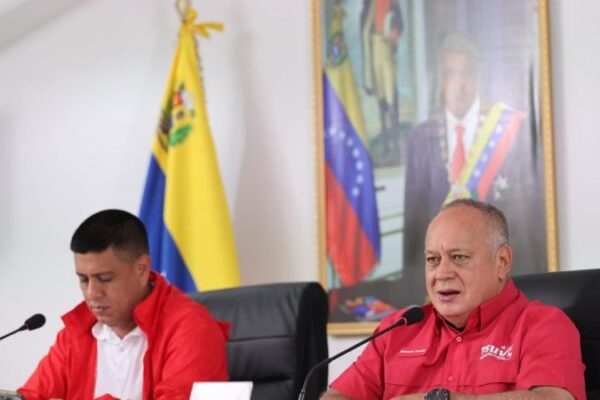 Diosdado Cabello a los revolucionarios: ¡No defrauden a ese Pueblo! Diosdado Cabello a los revolucionarios: ¡No defrauden a ese Pueblo!