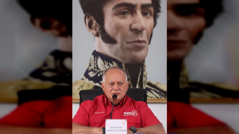 Cabello destacó que en Venezuela hubo un proceso democrático y en paz muy distinto a lo que sucedió en Ecuador