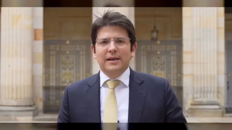 Gobierno colombiano ordenó investigación por fallas de seguridad tras ataque a senador Miguel Uribe