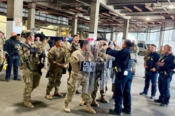 EEUU anunció que alista a 500 marines para desplegarlos en Los Ángeles