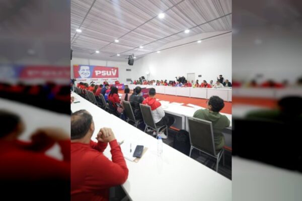 Cabello: Tendremos una reunión para tratar cuando podemos llamar a elecciones municipales en Guayana Esequiba