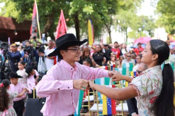 Cilia Flores: Barinas derrotó al fascismo