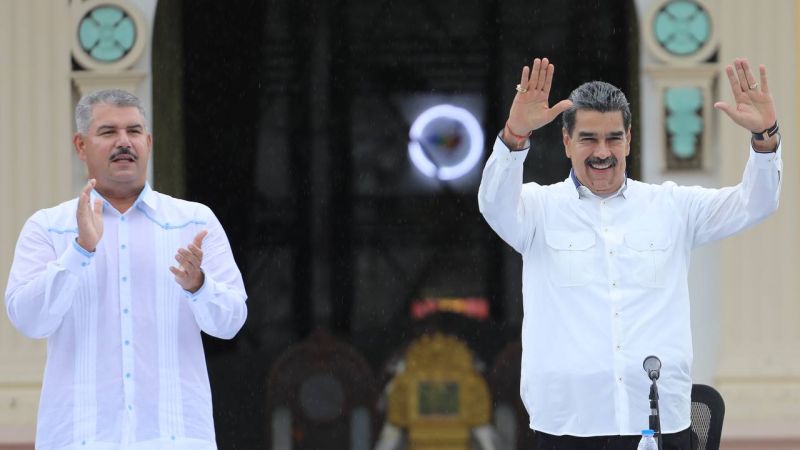 Presidente Maduro asiste a la toma de Luis Caldera como  gobernador del estado Zulia