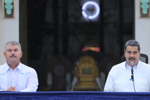 Presidente Nicolás Maduro denunció ofensiva de la derecha contra líderes populares de la región