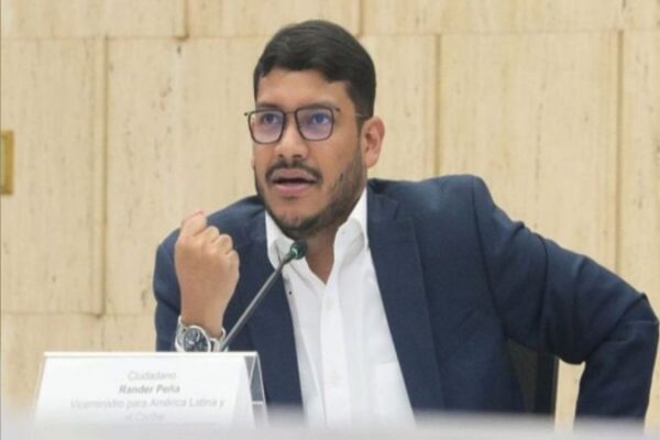Rander Peña en la ALBA: Reiteramos nuestro compromiso con el fortalecimiento del Pensamiento y Acción Bolivariana Rander Peña en la ALBA: Reiteramos nuestro compromiso con el fortalecimiento del Pensamiento y Acción Bolivariana