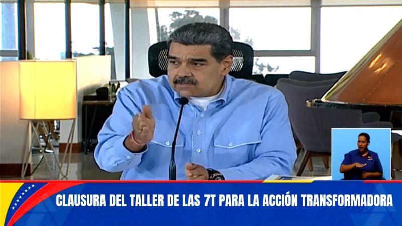 Jefe de Estado: Construyamos el sistema de comunicación de calles, medios, redes, paredes y radio bemba