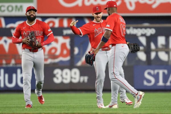 Angelinos blanqueó a Yankees en el debut de Stanton – Líder en deportes Angelinos blanqueó a Yankees en el debut de Stanton - Líder en deportes