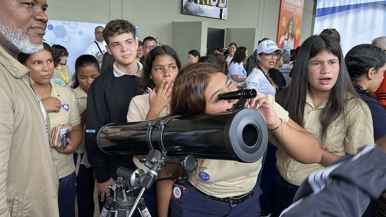 Este jueves continúa la feria de estudios para los futuros bachilleres del país - Últimas Noticias
