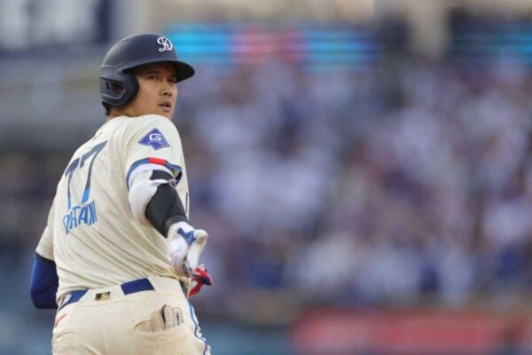 Ohtani rompe sequía con dos jonrones ante Gigantes Ohtani rompe sequía con dos jonrones ante Gigantes